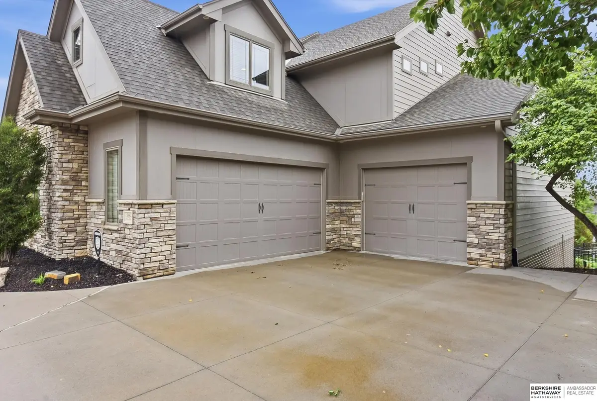 18664 Oregon Circle, Elkhorn, NE 68022 - #1