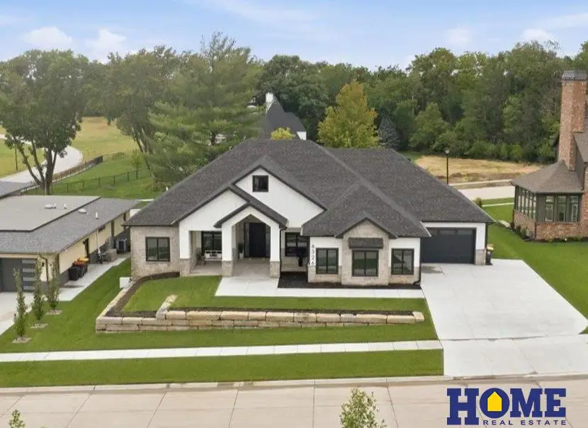 6326 Carveth Court, Lincoln, NE 68516 - #1