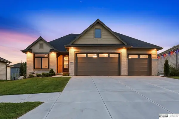 2204 N 182nd Avenue, Elkhorn, NE 68022