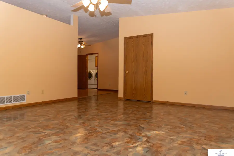 1117 N Wisconsin Avenue, York, NE 68467 - #3