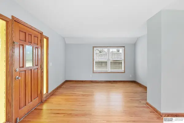 3607 S 67 Street, Omaha, NE 68106