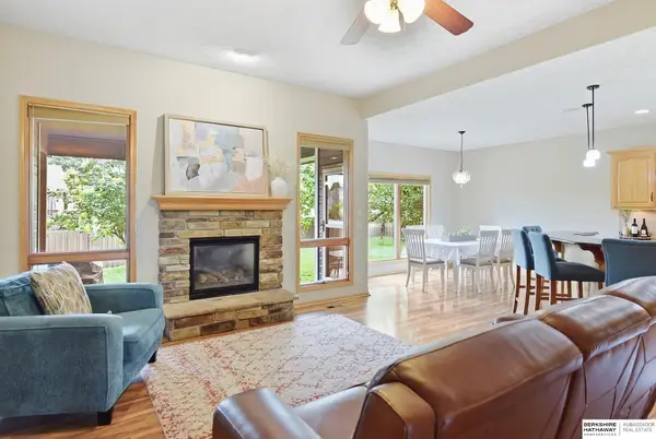 14650 Hartman Avenue, Omaha, NE 68116