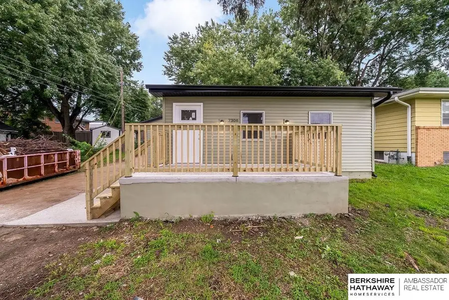 7306 S 28th Street, Bellevue, NE 68147 - #2