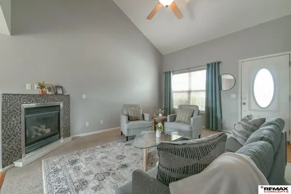 11209 Black Street, Omaha, NE 68142