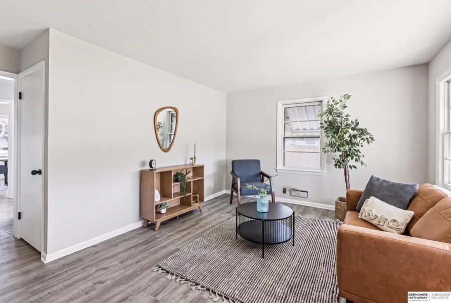 4460 Hillsdale Avenue, Omaha, NE 68107 - #2