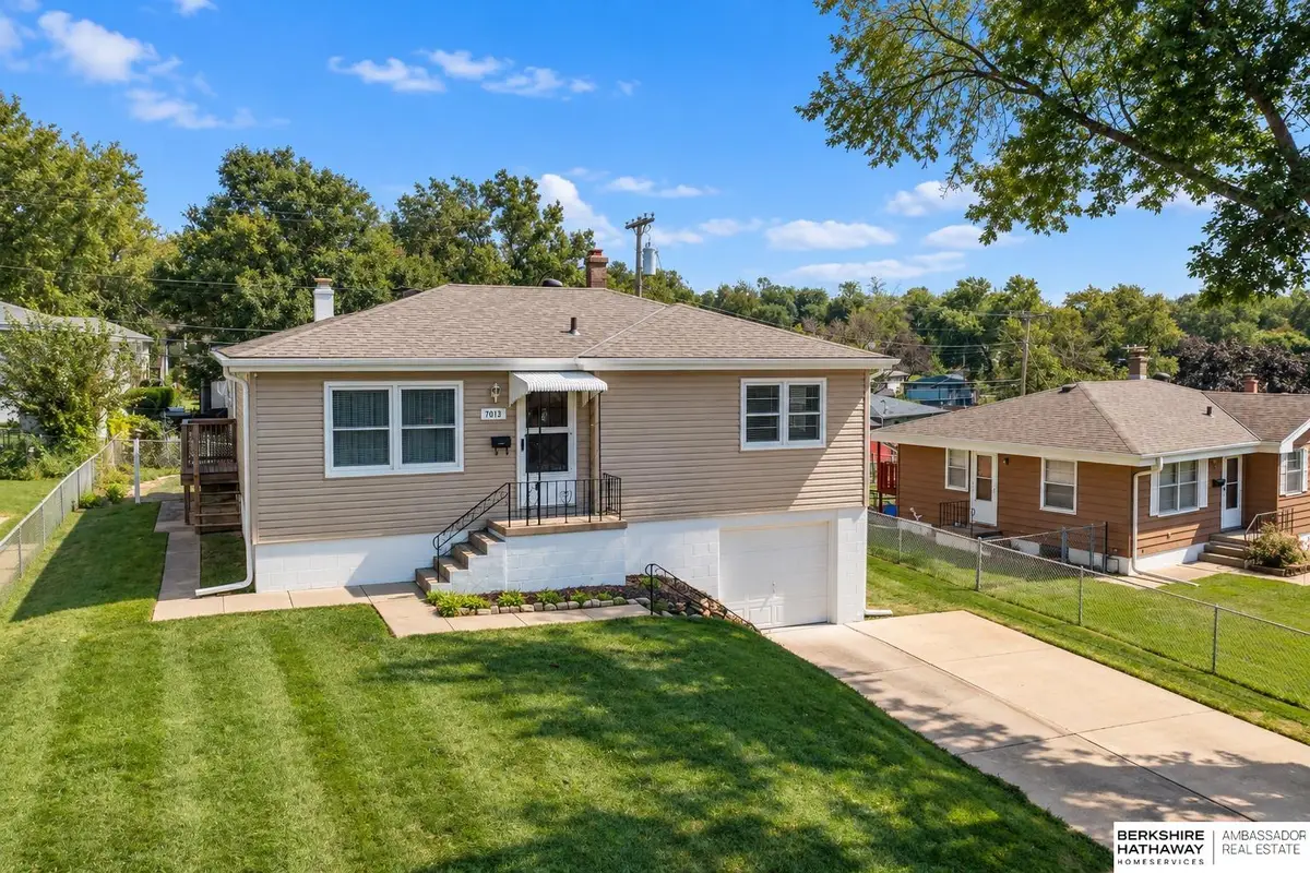 7013 S 41 Street, Bellevue, NE 68147 - #1