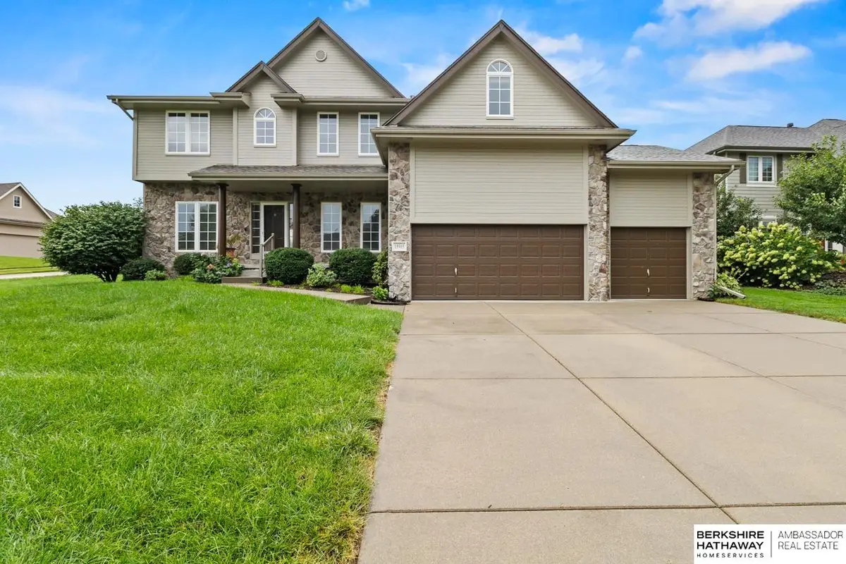 15905 Newport Avenue, Omaha, NE 68116 - #1
