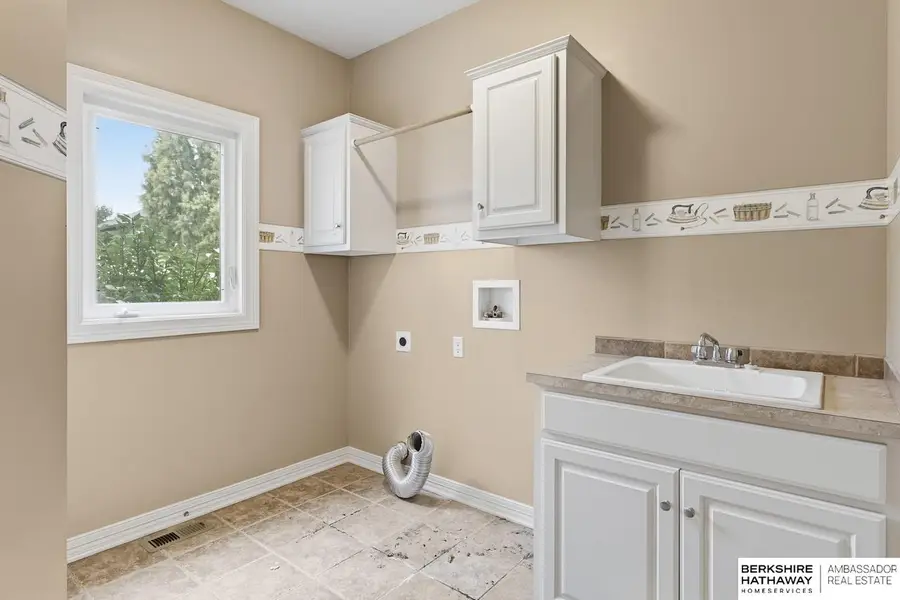 15905 Newport Avenue, Omaha, NE 68116 - #3