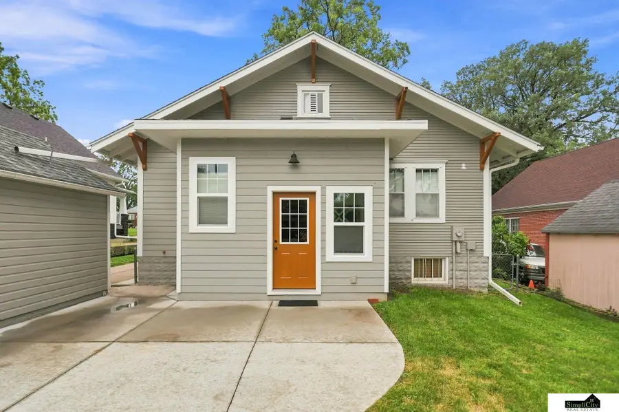 634 Washington Street, Lincoln, NE 68502 - #3