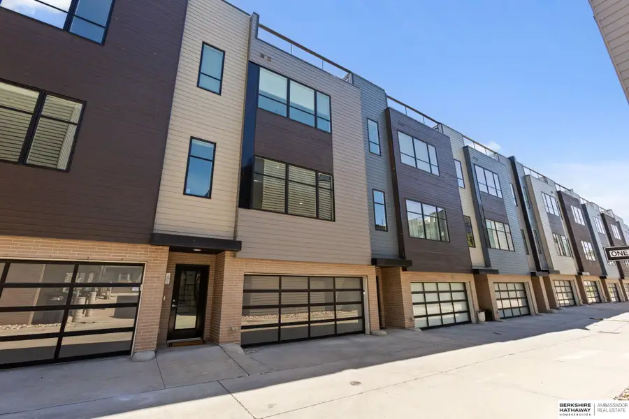 1007 Johnston Plaza, Omaha, NE 68108 - #2