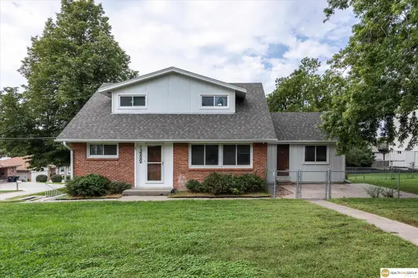 3222 S 59th Street, Omaha, NE 68106