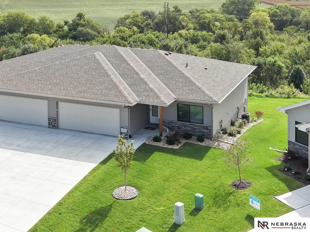 14803 Willow Street, Bennington, NE 68007 - #1