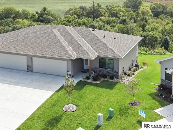 14803 Willow Street, Bennington, NE 68007