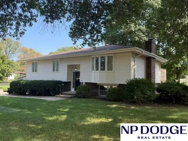 1417 N 95 Avenue, Omaha, NE 68114 - #3