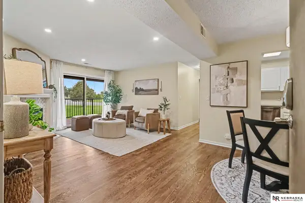 11945 Miracle Hills Drive #20, Omaha, NE 68154