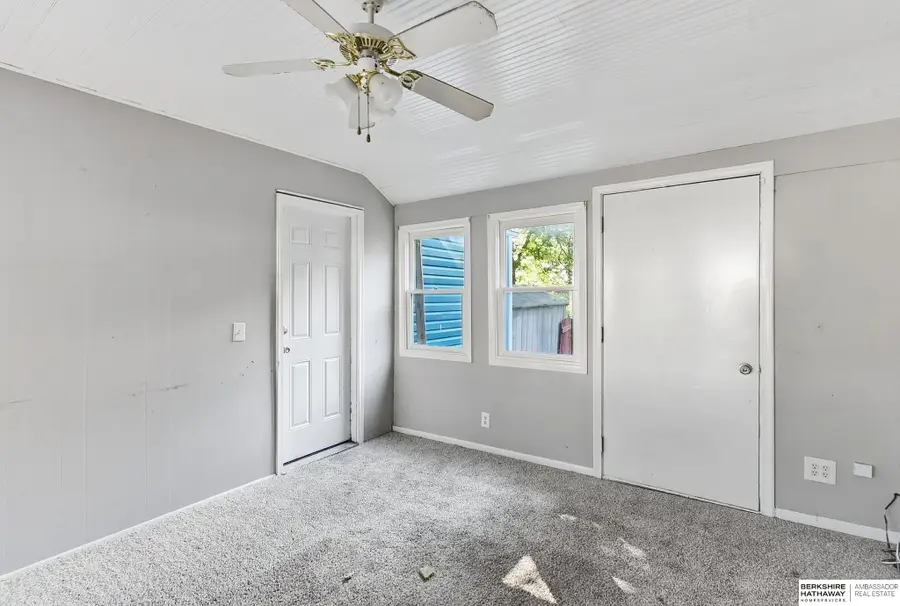 4529 Grand Avenue, Omaha, NE 68104 - #2