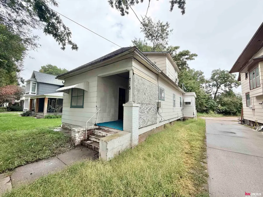 718 N Bellevue Avenue, Hastings, NE 68901 - #3