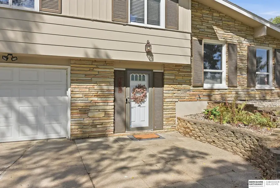 3856 N 100th Avenue, Omaha, NE 68134 - #3