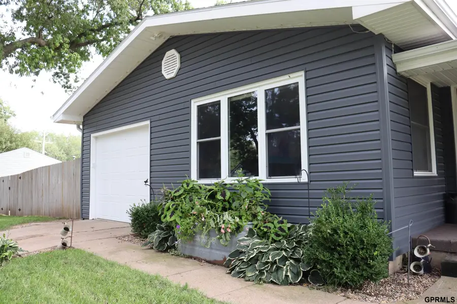 1719 6th Avenue, Nebraska City, NE 68410 - #3