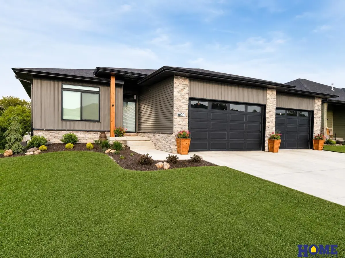 600 Eloise Avenue, Lincoln, NE 68520 - #1