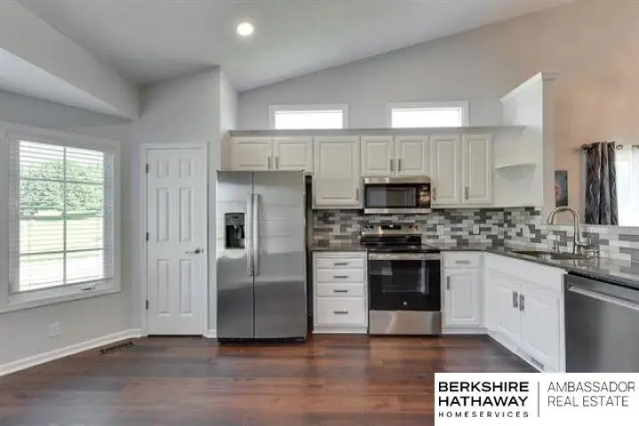 9203 Hillcrest Drive, La Vista, NE 68128 - #3
