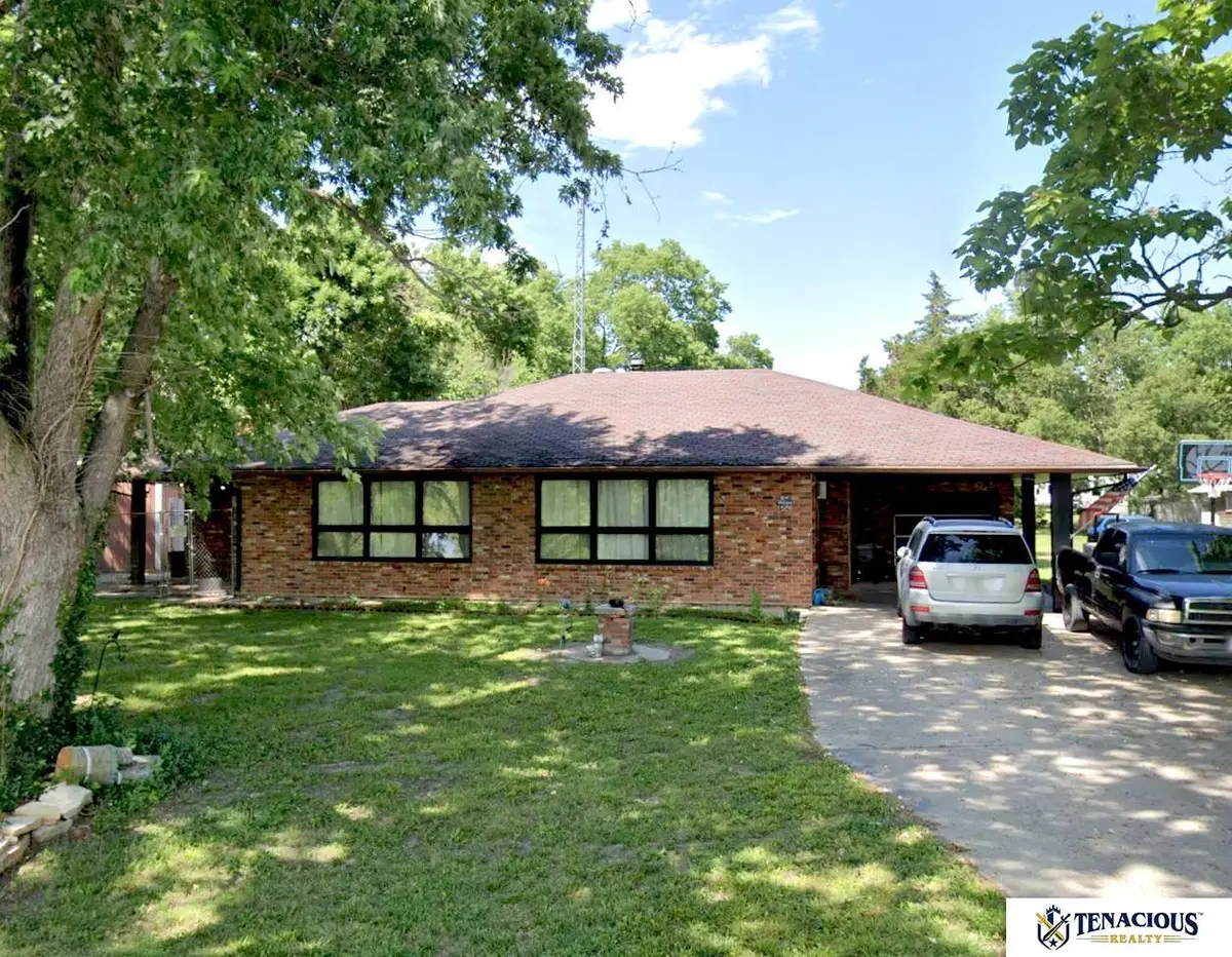411 4th Street, Alexandria, NE 68303 - #1