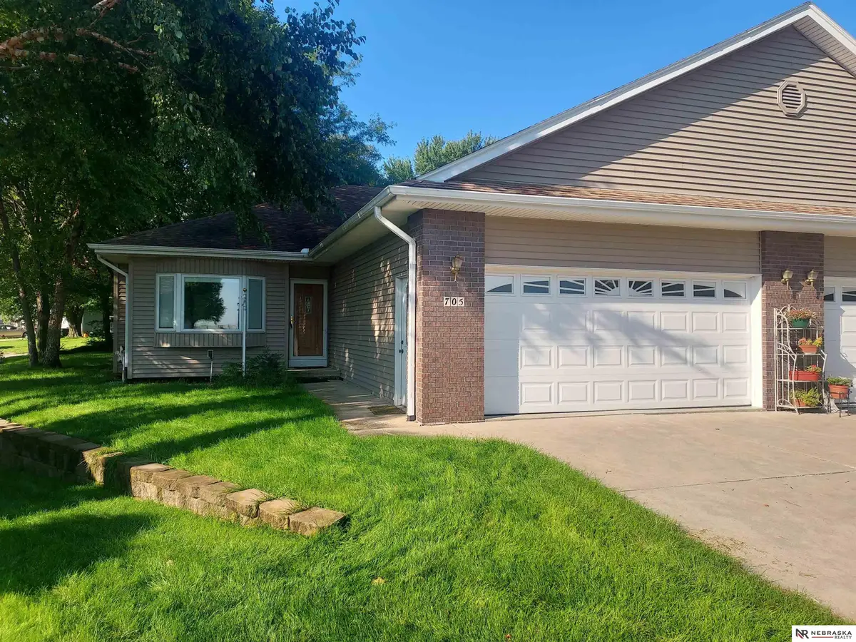 705 N White Feathers Court, Arlington, NE 68002 - #1