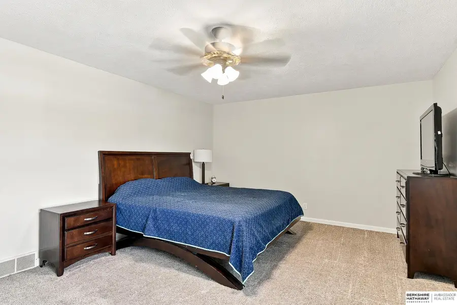 867 S 156th Avenue, Omaha, NE 68118 - #3