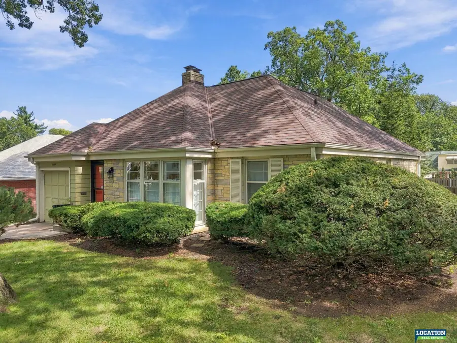 3340 S 28 Street, Lincoln, NE 68502 - #2