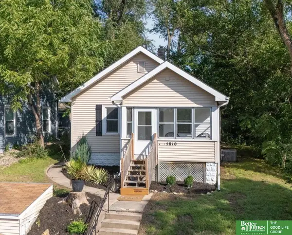 5810 Cedar Street, Omaha, NE 68106