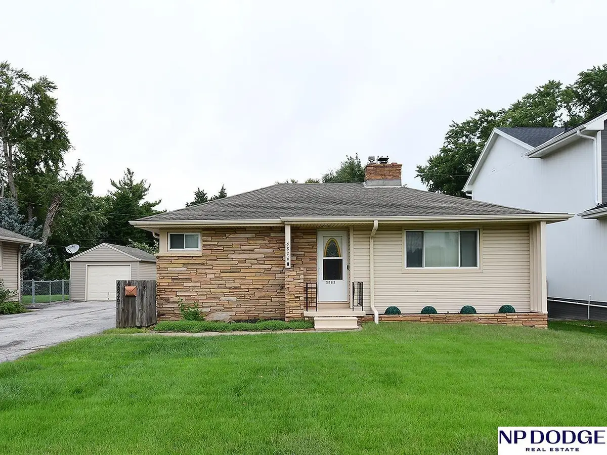 6826 Pacific Street, Omaha, NE 68106 - #1