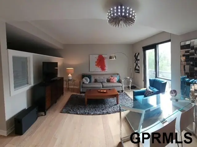 220 S 31st Avenue #3213, Omaha, NE 68131 - #1
