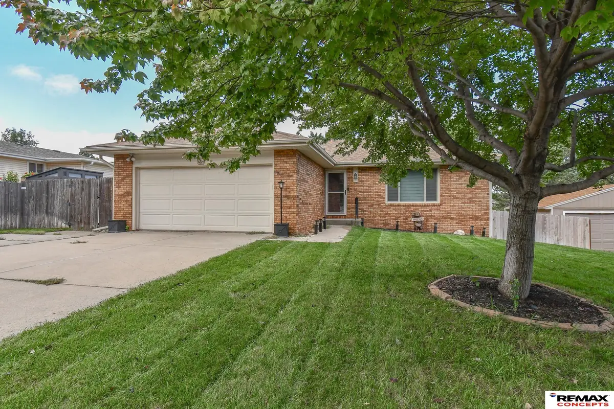 5214 English Drive, Lincoln, NE 68516 - #1