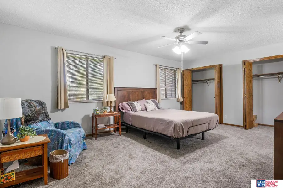 3515 Neerpark Drive, Lincoln, NE 68506 - #3