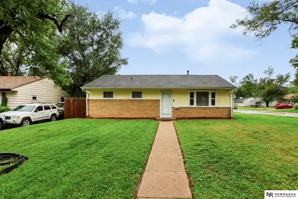 3204 S 39th Street, Omaha, NE 68105