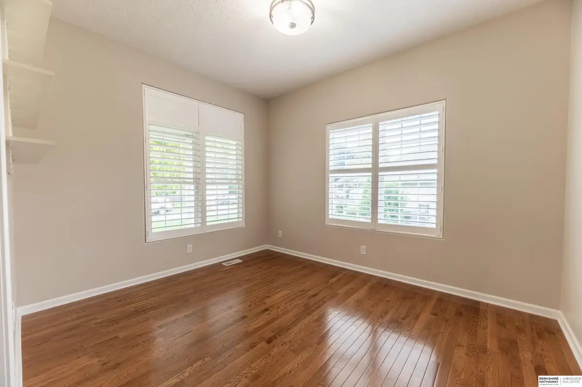 1521 S 190th Plaza, Omaha, NE 68130 - #1