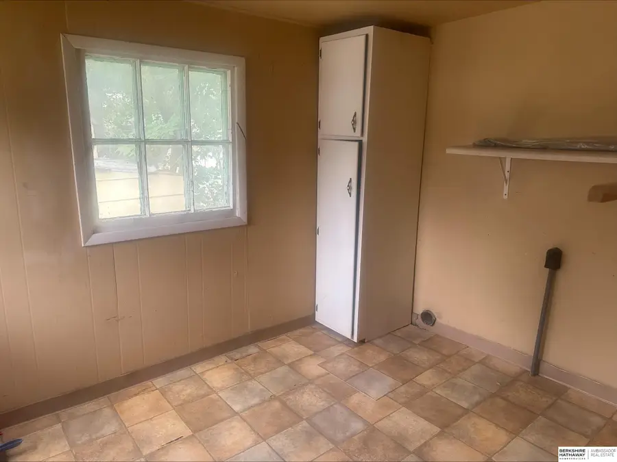 800 Sumner Street, Lincoln, NE 68502 - #3