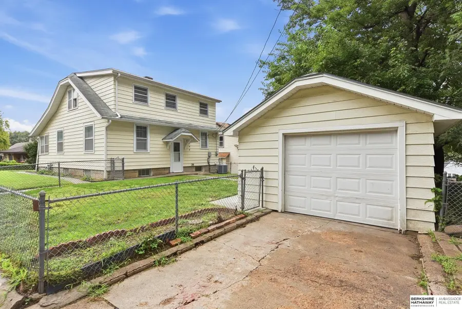 5404 Pacific Street, Omaha, NE 68106 - #3