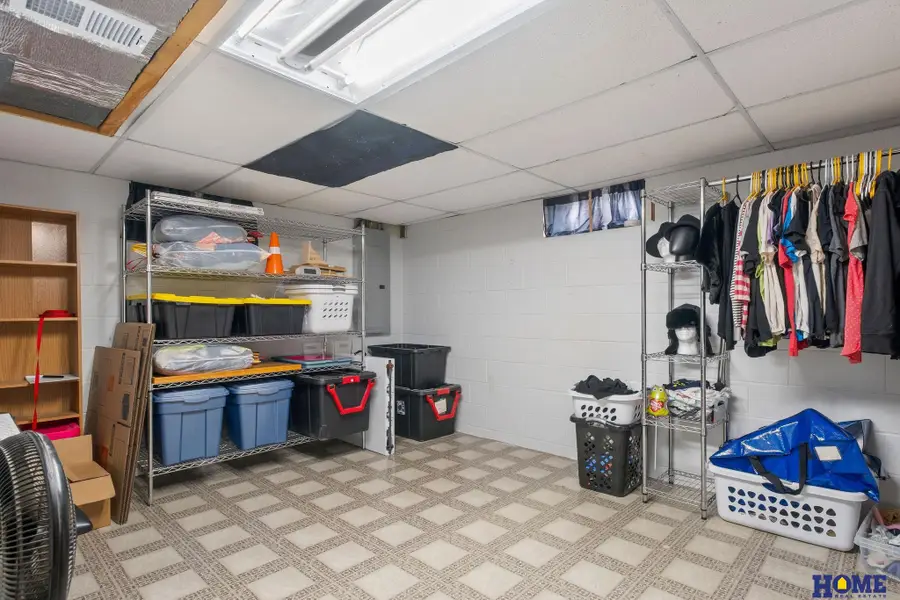 4225 Pioneers Boulevard, Lincoln, NE 68516 - #3