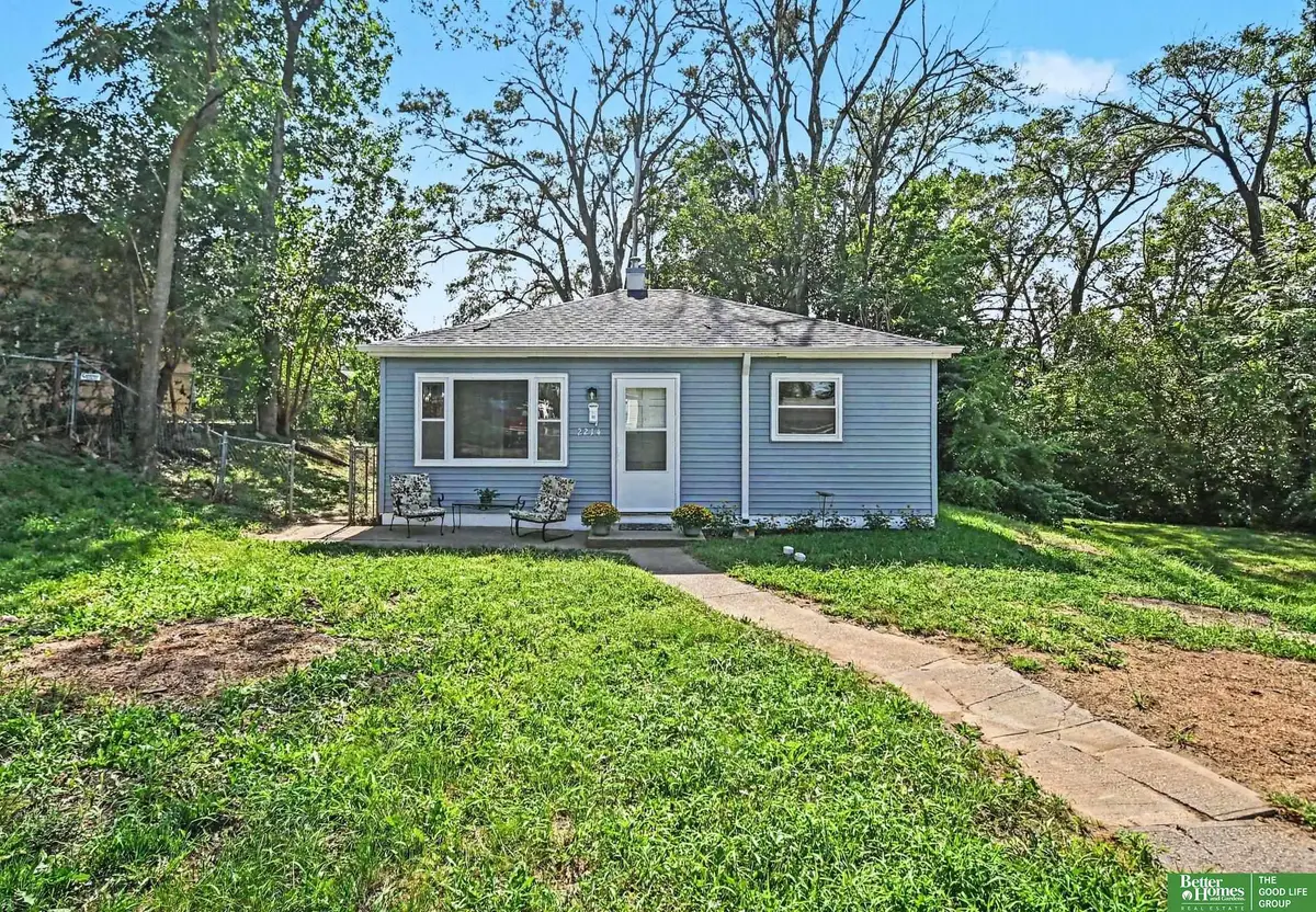 2214 N 39 Street, Omaha, NE 68111 - #1