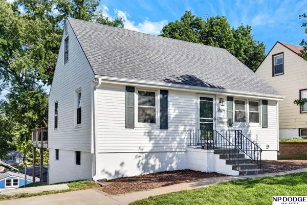 2107 S 49th Avenue, Omaha, NE 68106
