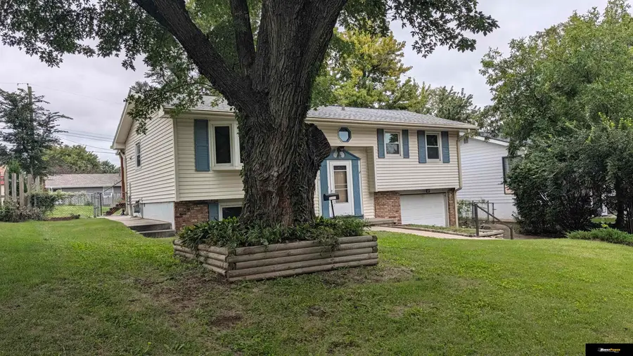9134 Taylor Street, Omaha, NE 68134 - #2