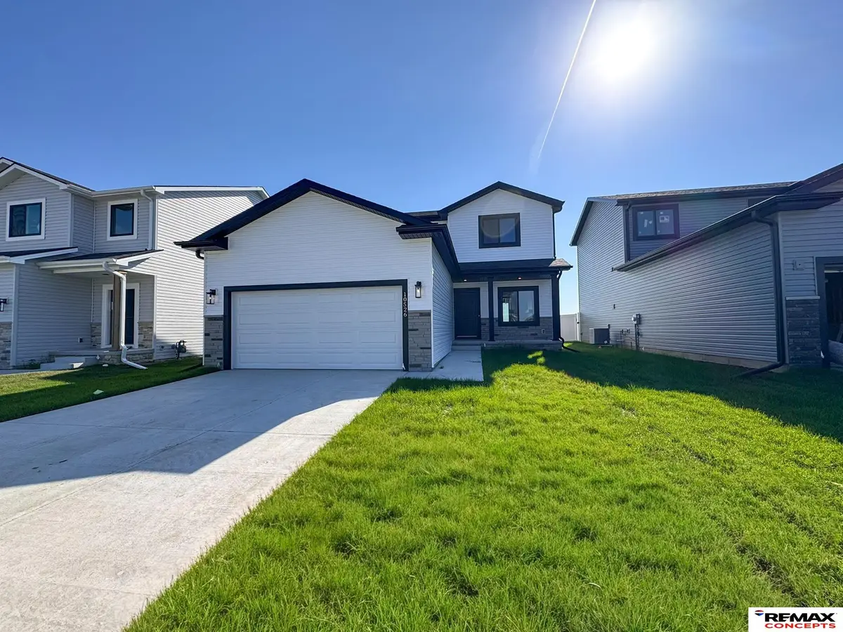 10526 S 76th Street, Lincoln, NE 68516 - #1