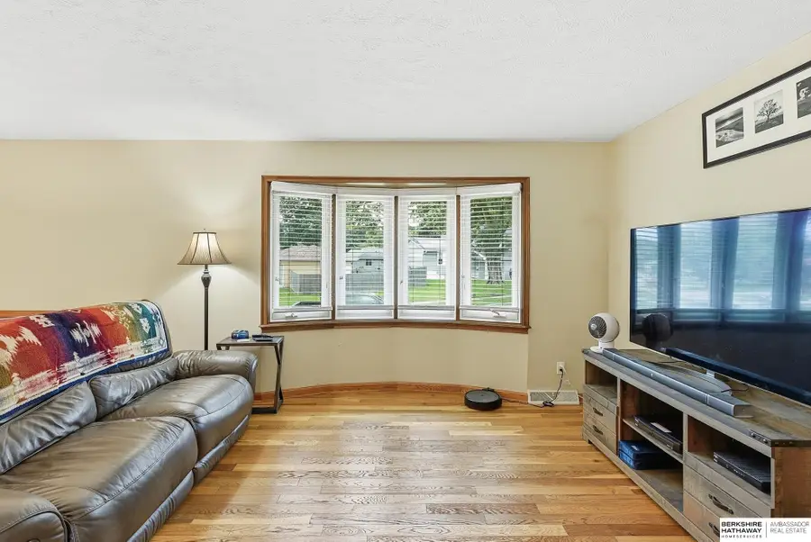 4906 S 91st Street, Omaha, NE 68127 - #3