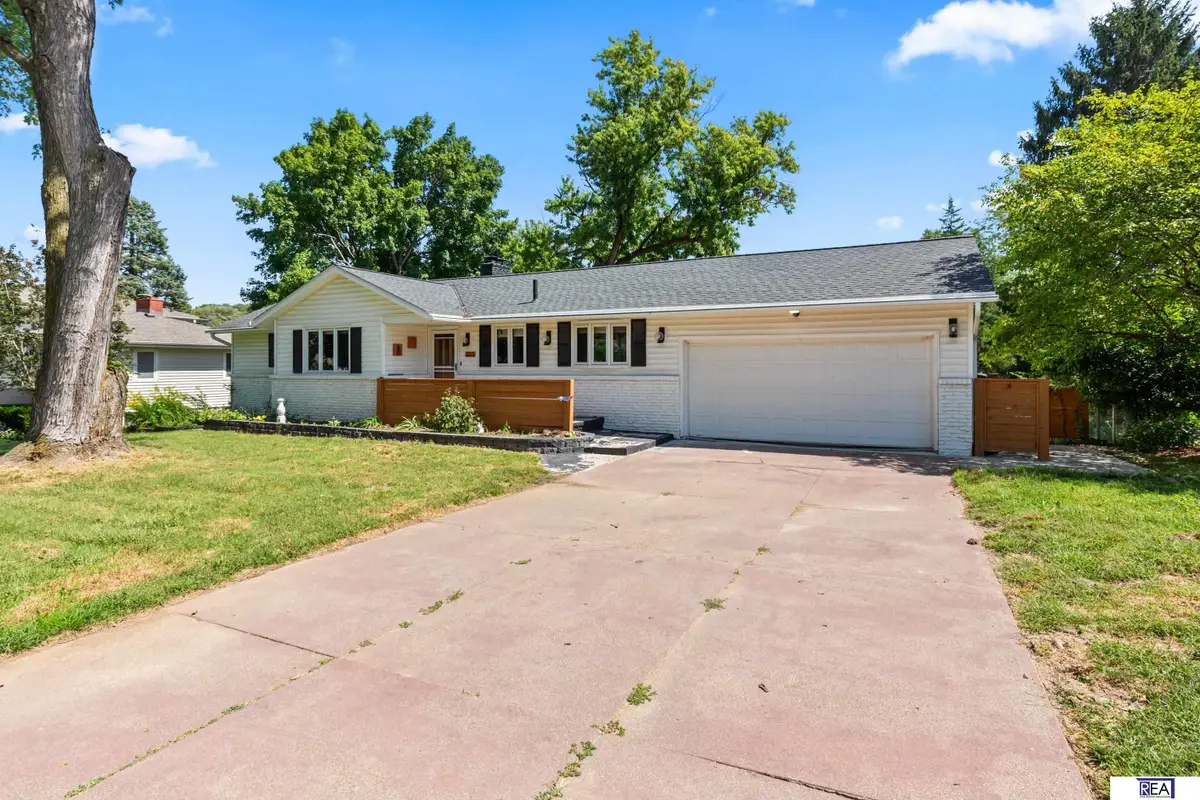 3315 S 104th Avenue, Omaha, NE 68124 - #1