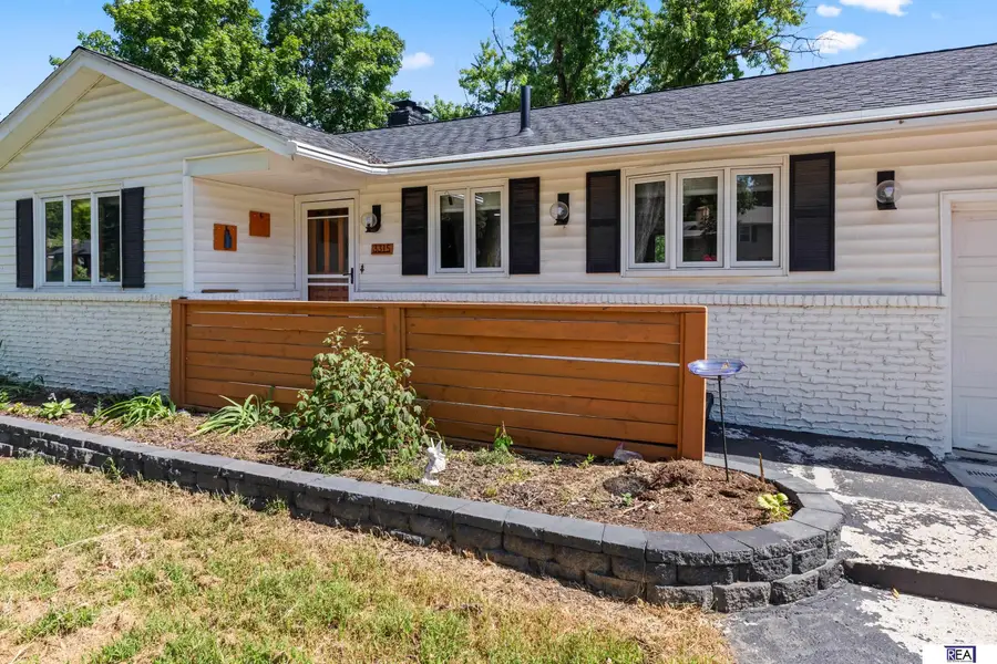 3315 S 104th Avenue, Omaha, NE 68124 - #3