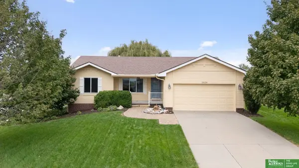 19124 Lake Street, Omaha, NE 68022