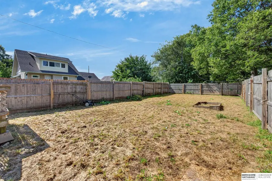 2514 N 18th Street, Omaha, NE 68110 - #3
