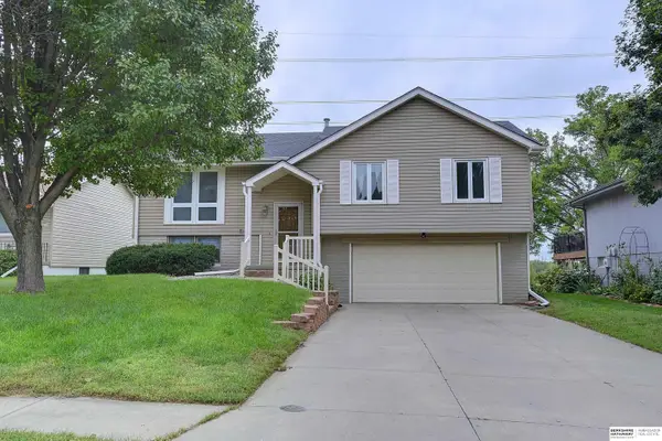 2602 N 113th Street, Omaha, NE 68164