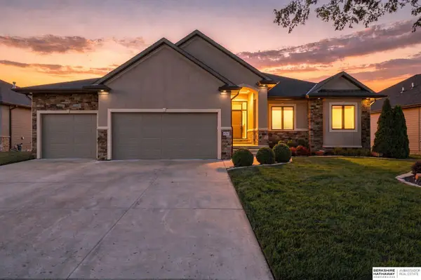 9350 S 32nd Street, Lincoln, NE 68516